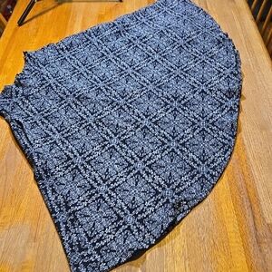 NWT Agnes &‎ Dora Women Medium Black White Floral Midi Soft Round Pull On Skirt